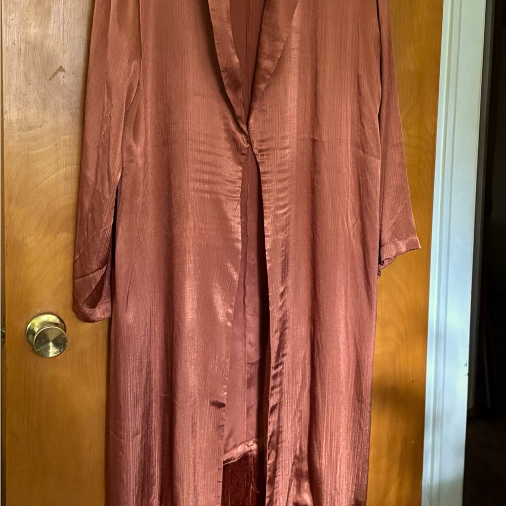 Eloquii Marsala Satin Duster & Jogger Set - Picture 2 of 3